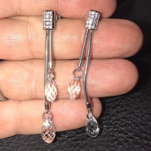SWAROVSKI TEAR DROP DANGLE EARRINGS